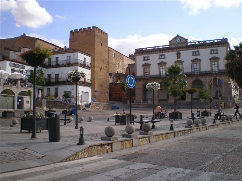 Cáceres-torre Yerba y Ayto.
